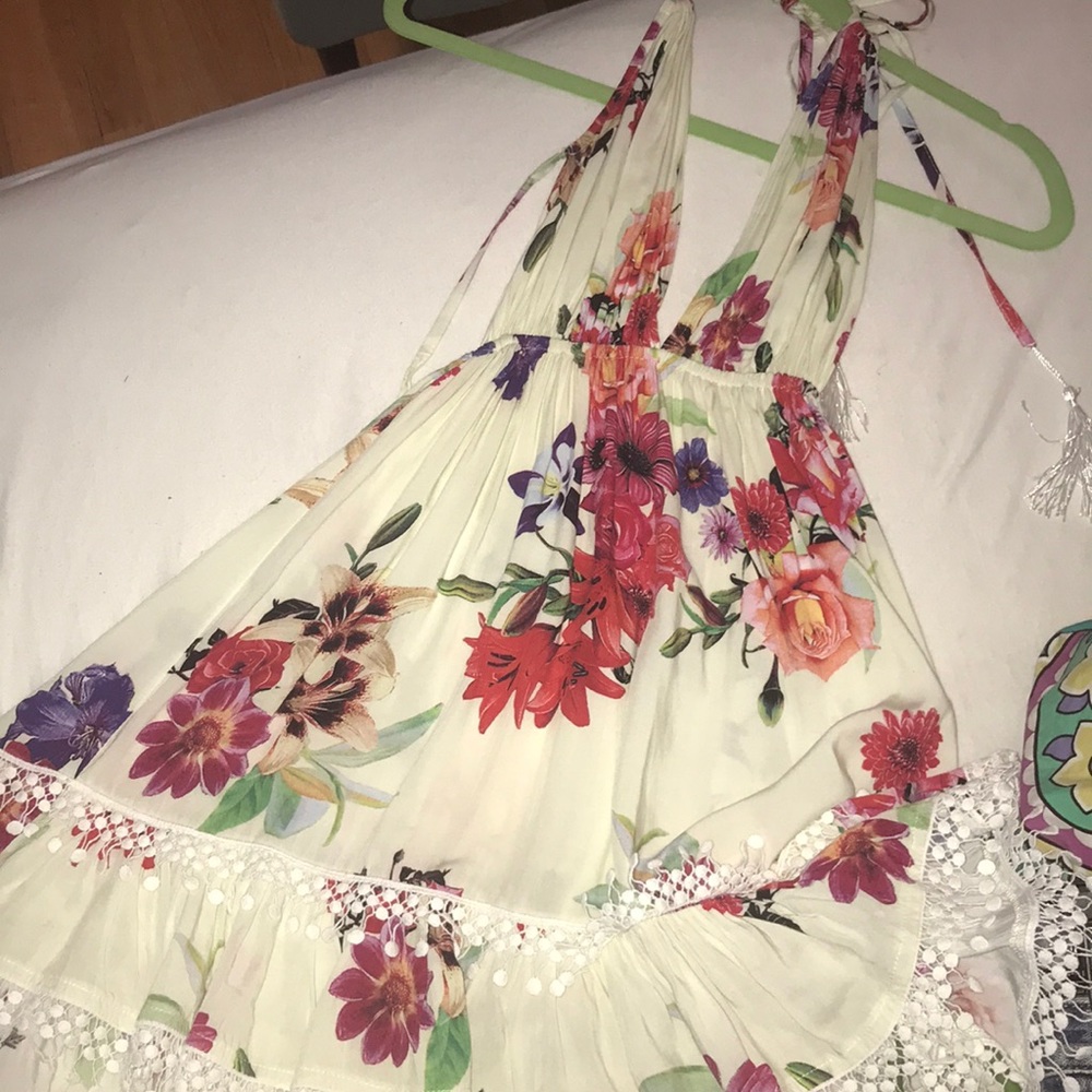 Low V dress